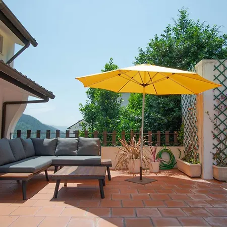 Pensionat Geres Guest House 4*