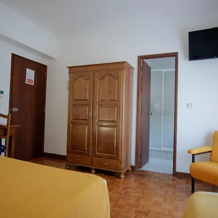 Pensión Geres Guest House 4*