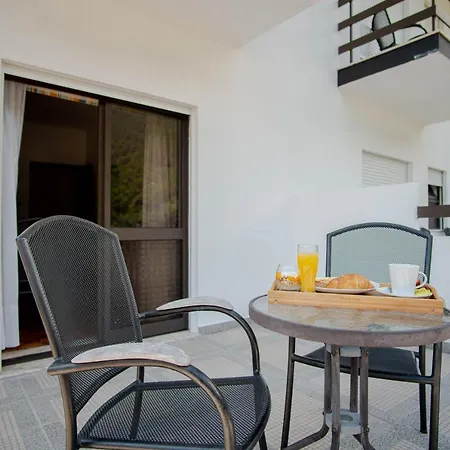 Geres Guest House Pensionat 4*